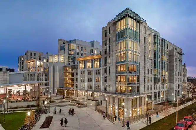 University of Chicago Renee – Granville Residential Commons